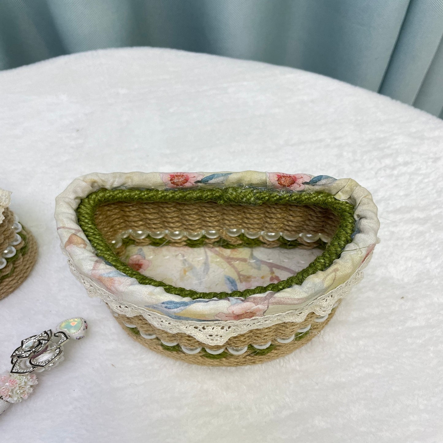 DIY Pen holder,DIY makeup Tools holder( DIY Material)