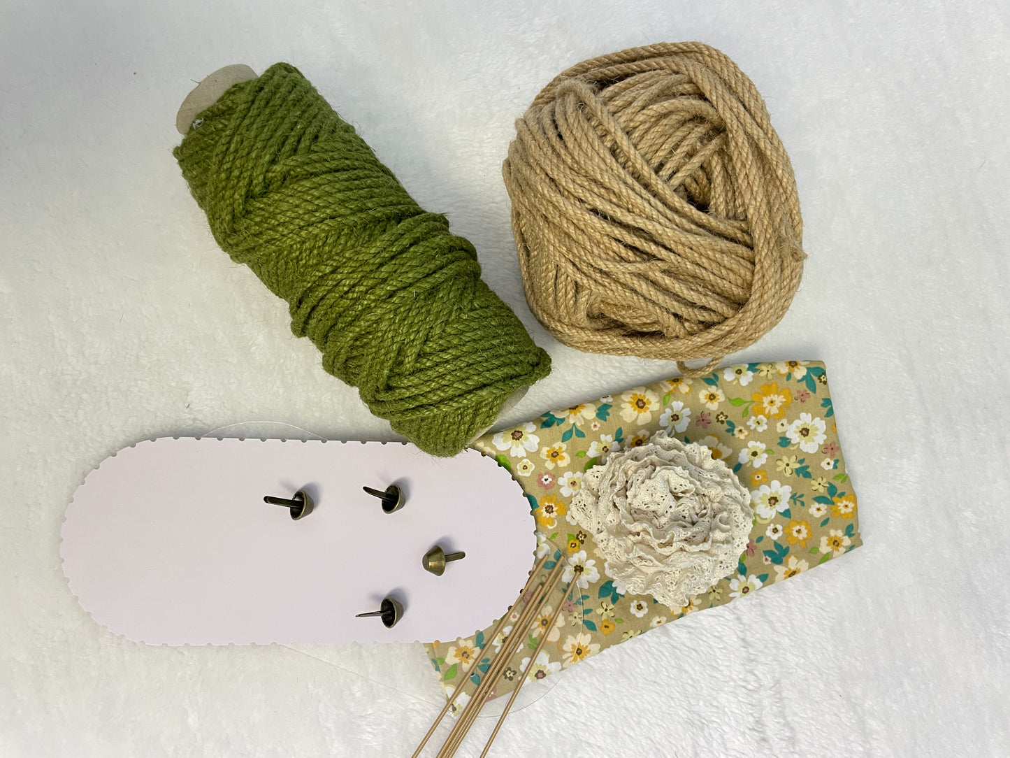 DIY Pen holder,DIY makeup Tools holder( DIY Material)